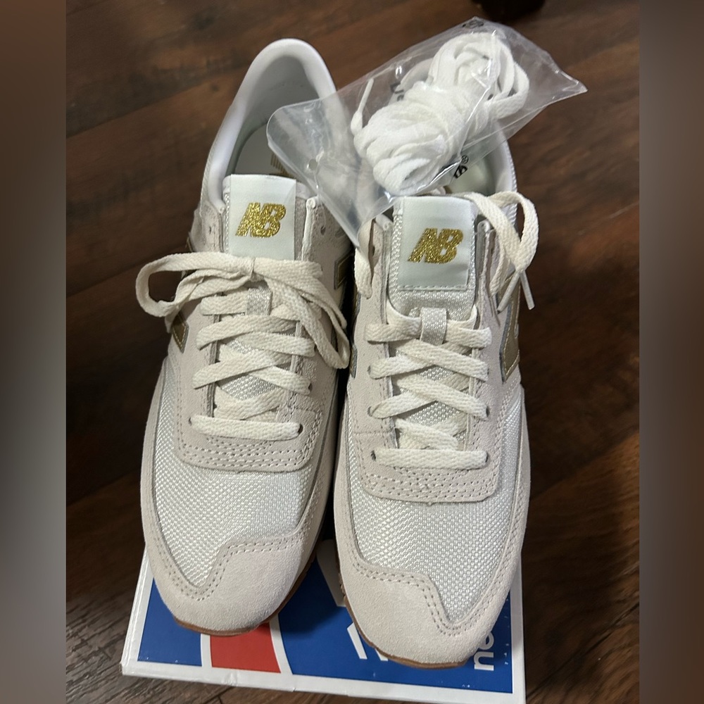 NEW New Balance Sneakers